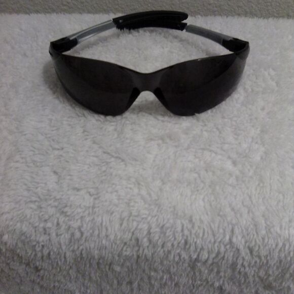Fastenal Body Guard Black Wrap Safety Sunglasses BZ87+” - Picture 6 of 6